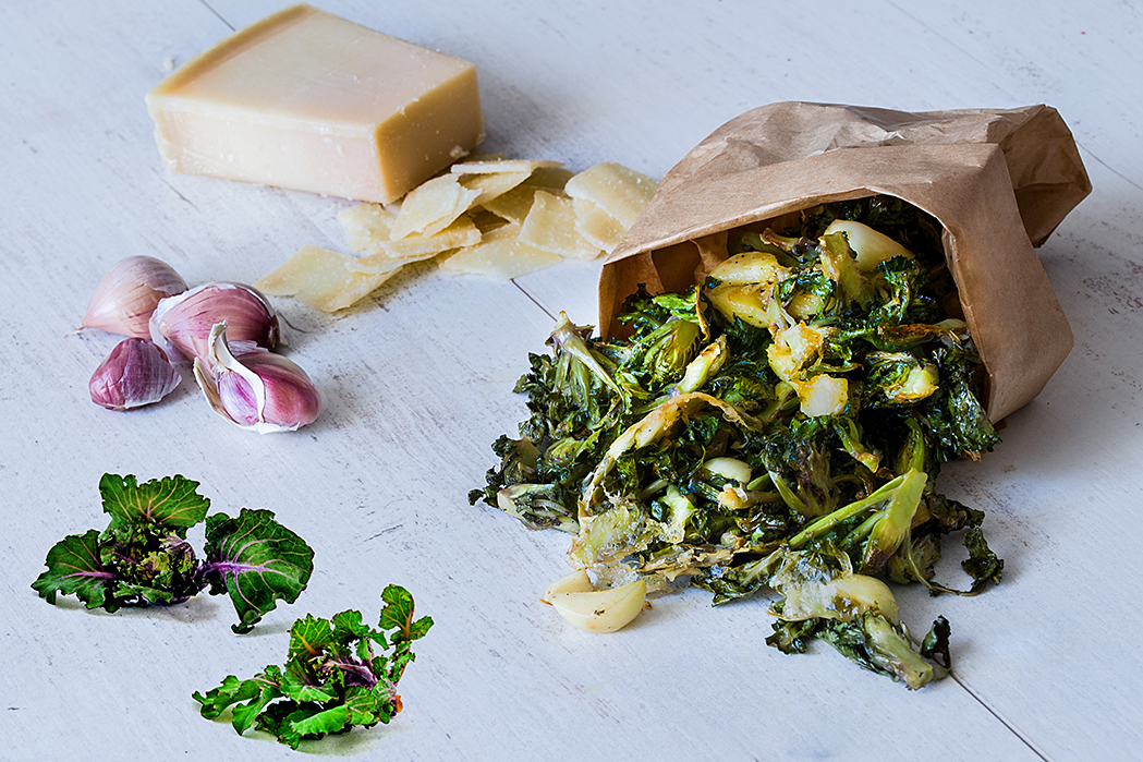 Kalerosse_Podwieczorek Aromatyczny podwieczorek, czyli pieczone Kalerosse™ z czosnkiem i parmezanem