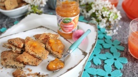 Pieczywo na bazie migdałów i ziaren z dżemem brzoskwiniowym z lawendową nutą LIFESTYLE, Żywienie - Owocowo-kwiatowe kompozycje smakowe Łowicz zainspirowały kulinarnych pasjonatów do stworzenia nowatorskich przepisów z ich udziałem. Oto propozycja, zaskakująca niecodziennym połączeniem smaków i aromatów.