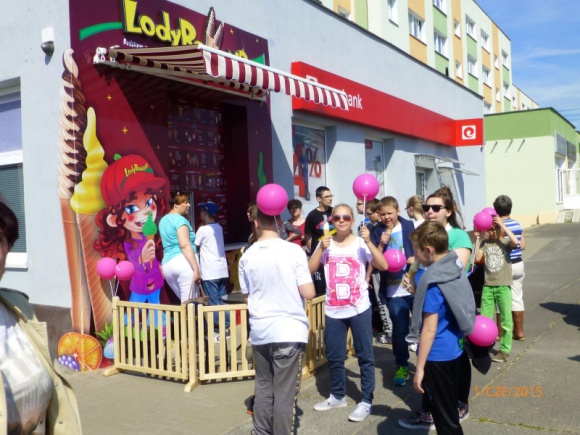 Lodziarnie z sieci LodyBonano zapraszają na swoje urodziny. LIFESTYLE, Żywienie - Zwykle jest tak, że na urodzinowe przyjęcie to goście przychodzą do solenizanta z prezentami.