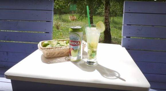 Letnie spotkania z pomysłami Sprytnych Babek LIFESTYLE, Żywienie - Piknikowe przekąski i orzeźwiające drinki z Warką Radler
