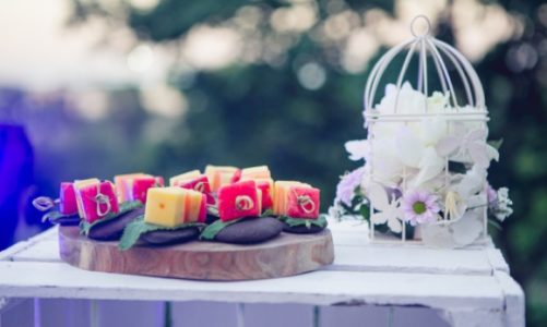 Idealny catering na piknik firmowy