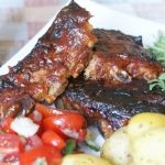 Żeberka pieczone z sosem słodko-pikantnym