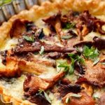 Imprezowy rarytas: Quiche z kurkami i świeżym cząbrem