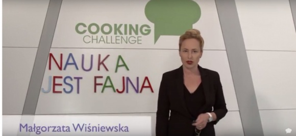 Małgorzata Wiśniewska zapewnia w Cooking Challenge, że nauka jest fajna! LIFESTYLE, Żywienie - Lubicie się uczyć? Małgorzata Wiśniewska zapewnia, że nauka może być fajna, tylko trzeba podejść do niej w bardziej nieszablonowy sposób ;) #cookingchallenge #gotowaniezprzesłaniem