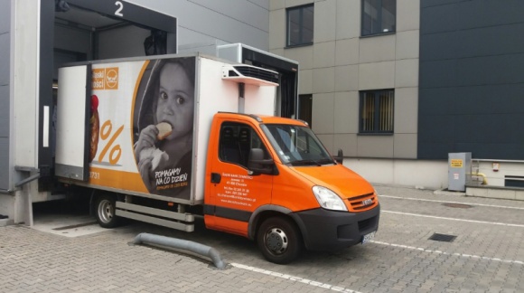 ZM Henryk Kania podzielą się posiłkiem LIFESTYLE, Żywienie - Zakłady Mięsne Henryk Kania S.A. włączają się do ogólnopolskiej zbiórki żywności pod hasłem „Podziel się posiłkiem”. W ramach akcji, pod koniec września przekażą pełnowartościowe produkty do Śląskiego Banku Żywności.