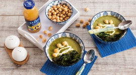 Zupa krem z zielonych warzyw z groszkiem ptysiowym i chipsami z jarmużu LIFESTYLE, Żywienie - Pyszna zupa do pracy