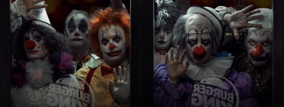 Przyjdź jako klaun, zjedz jak Król - #ScaryClownNight w Burger King! LIFESTYLE, Żywienie - Cukierek albo psikus? Burger King, w odpowiedzi na to najpopularniejsze halloweenowe pytanie, postanowił po raz kolejny spłatać figla konkurencji. Każdy, kto 31 października pojawi się w dowolnej restauracji Burger King w Polsce w stroju klauna, otrzyma darmowego Whoppera!
