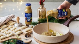 Sprytny sposób na udane święta. LIFESTYLE, Żywienie - Przed świętami warto sięgnąć po najnowszą propozycję marki Krakus – koncentrat grzybowej. To sprytny sposób na znakomitą grzybową zupę lub sos. Jest bez konserwantów i sztucznych dodatków