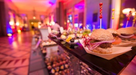 Gala Effie Awards 2017 z Deli Catering LIFESTYLE, Żywienie - Za nami 18. już edycja Effie Awards. O oprawę kulinarną Gali zadbał lider na rynku usług cateringowych w zakresie kulinariów eventowych – marka Deli Catering.