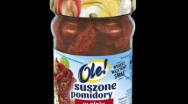 Suszone pomidory w oleju z ziołami OLE! – aromatyczna włoska wycieczka LIFESTYLE, Żywienie - Czerwone niczym zachodzące włoskie słońce, suszone pomidory mają w sobie prawdziwy czar południa. Autentyczny klimat romantycznej, wakacyjnej podróży zaklęty w małym słoiku to wyprawa, na którą zawsze możesz sobie pozwolić – a nawet zabrać ze sobą przyjaciół i rodzinę!