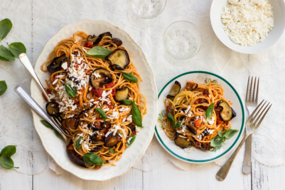 3 LEGENDY O WŁOSKICH DANIACH, KTÓRYCH NIGDY NIE SŁYSZAŁEŚ! LIFESTYLE, Żywienie - W Cookingbox.pl znajdziesz 15 włoskich regionów, niesamowicie różnych pod względem kulinarnym i kilkadziesiąt przepisów na dania, które z łatwością przyrządzisz samodzielnie w domu.