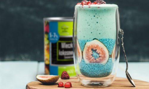 Niebiański pudding z chia i mleczkiem kokosowym