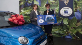 Zwycięzca Stylowego Śliwkobrania odebrał Fiata 500. Loteria dobiegła końca!