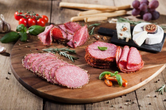 Salami najlepsze według polskich konsumentów