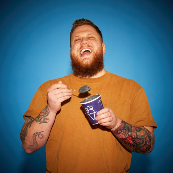 Lody Syrenka – dla nich zostałbyś weganinem (ale nie musisz)! LIFESTYLE, Żywienie - W głębi duszy każdy z nas jest lodożercą. Czy życie nie byłoby piękne, gdybyśmy mieli dostęp do lodów przez 24h na dobę? A zamrażarka z lodami przy łóżku czekająca w gotowości to byłoby to!