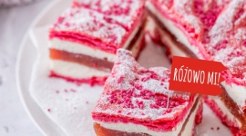 Róż i już! Pomysły na desery w różowym kolorze LIFESTYLE, Żywienie - Łososiowy, landrynkowy, a może pudrowy? Kolor różowy niejedno ma imię. Marka Delecta zainspirowana wyborem Instytutu Pantone podpowiada ja wykonać pyszne i jednocześnie barwne desery inspirowane tą barwą, zwłaszcza że przyroda aktualnie sama dostarcza wielu inspiracji!