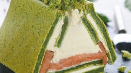 Menu na kolację - Chatka szpinakowo-łososiowa od Eisberga LIFESTYLE, Żywienie - Planujesz kolację dla bliskim i brakuje Ci pomysłu na nietuzinkowe danie? W roli kulinarnego gwoździa menu idealnie odnajdzie się Chatka szpinakowo-łososiowa.