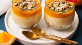 Desery, których wykonanie nie zajmie więcej niż 30 minut LIFESTYLE, Żywienie - Weekend to czas, kiedy możemy pozwolić sobie na małe rozrywki, wypady za miasto czy zwyczajne leniuchowanie na kanapie przed telewizorem, zapominając o natłoku obowiązków dnia codziennego. Dla wszystkich, którzy mają ochotę na coś słodkiego, ale nie chcą spędzić (...)