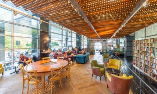 Nowa kawiarnia Green Caffè Nero w warszawskiej centrali Banku Millennium