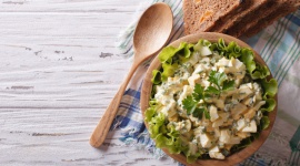 Majonez wegański - idealna konsystencja, wyśmienity smak LIFESTYLE, Żywienie - Weganizm, wegetarianizm czy fleksitarianizm to już nie tylko chwilowy trend czy moda. Coraz więcej osób ogranicza lub wyklucza z diety mięso oraz składniki pochodzenia zwierzęcego.