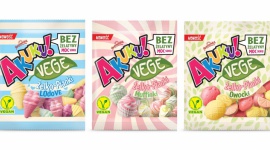 Akuku! VEGE - pierwsze na rynku wegetariańskie żelko-pianki LIFESTYLE, Żywienie - Akuku! VEGE to pierwsza na rynku linia żelko-pianek vege, w których żelatynę zastąpiono pektynami. Dostępne w trzech owocowych smakach: Owocki, Muffinki i LOdoVE, zachwycają składem i… uroczym, słodkim wyglądem. W sprzedaży od marca br.