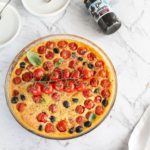 PRZEPIS: Clafoutis z pomidorkami cherry i czarnymi oliwkami drylowanymi OLE!