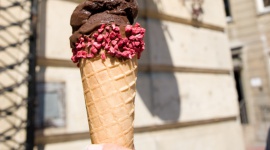 Rzemieślnicze lody czekoladowe – zdrowy hit lata! LIFESTYLE, Żywienie - Jak wytwarza się lody rzemieślnicze? Z czego są zrobione? Zdradzamy szczegóły!